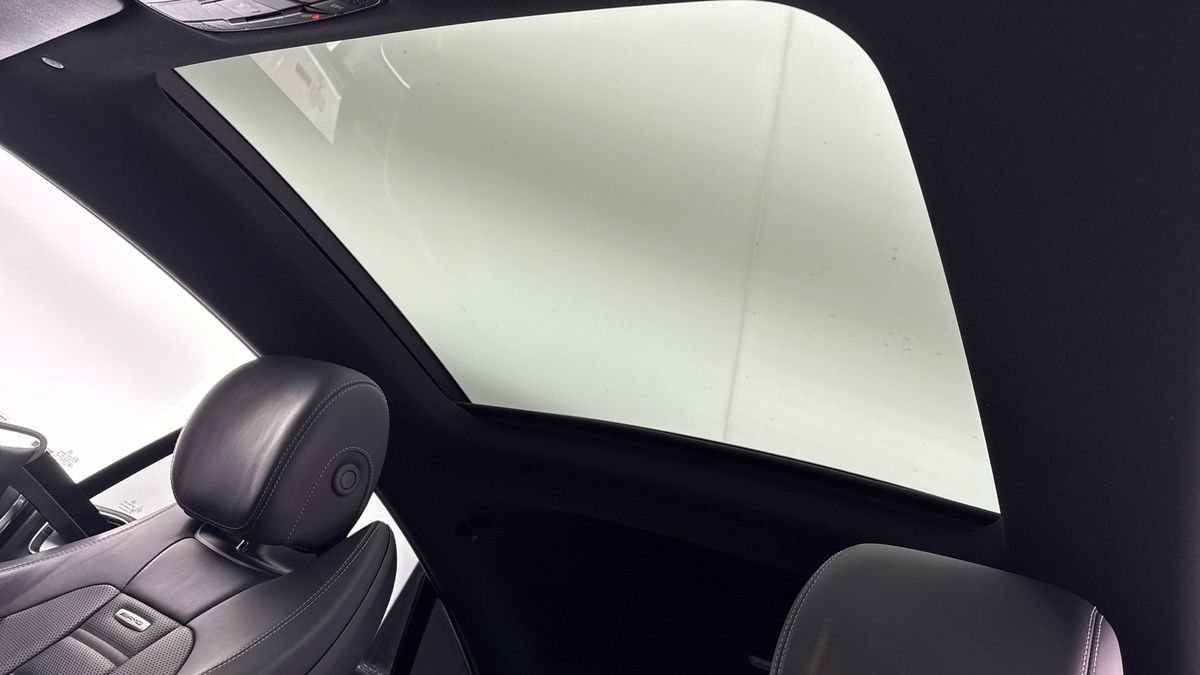 Mercedes-Benz E Class Image 6