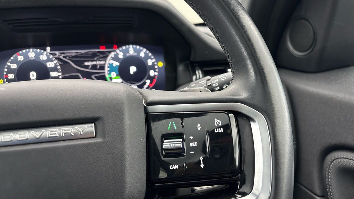 Land Rover Discovery Sport Image 14