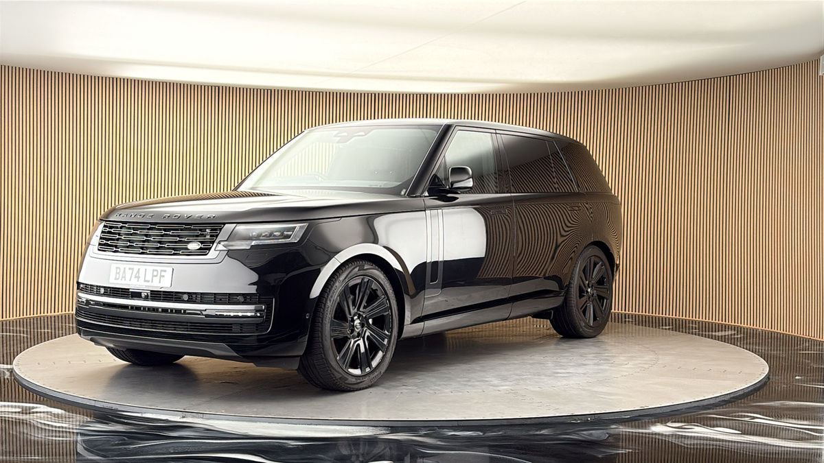 More views of Land Rover Range Rover