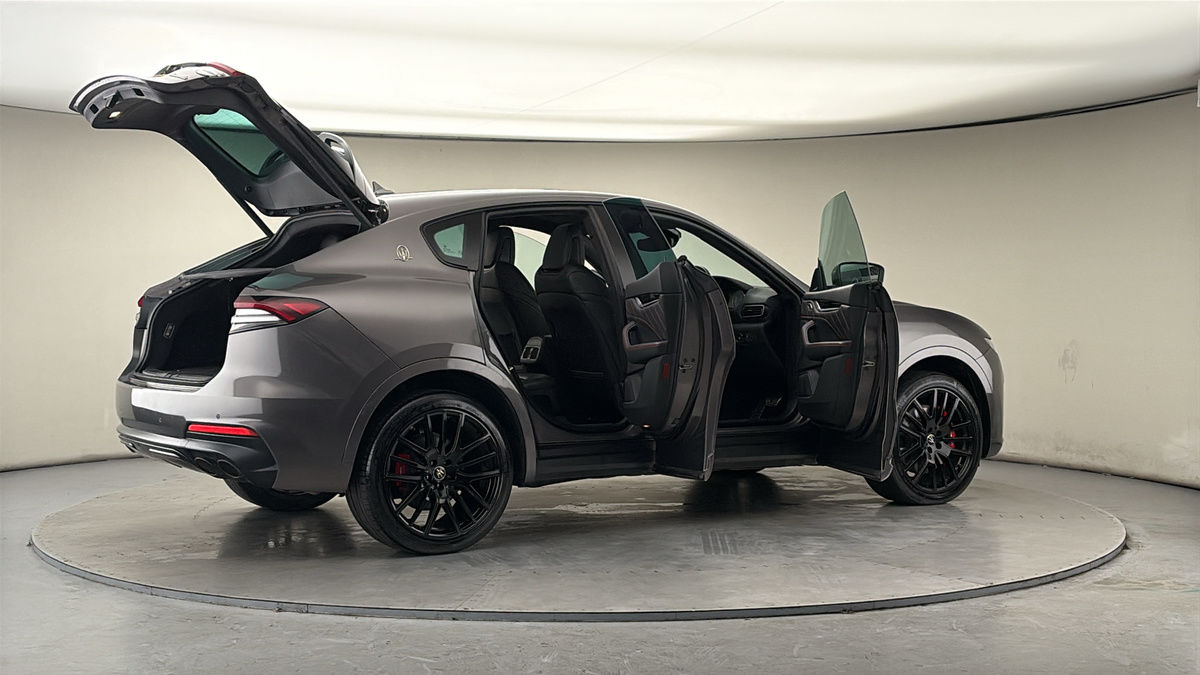 More views of Maserati Levante