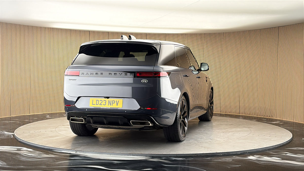 More views of Land Rover Range Rover Sport