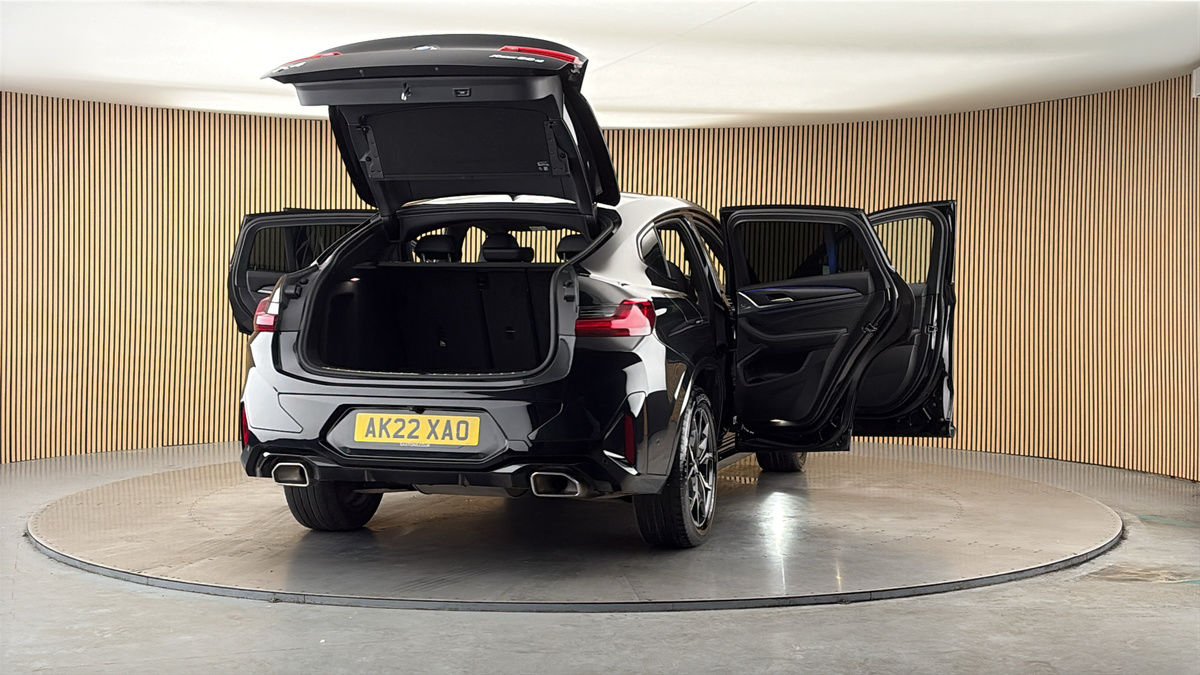 More views of BMW X4