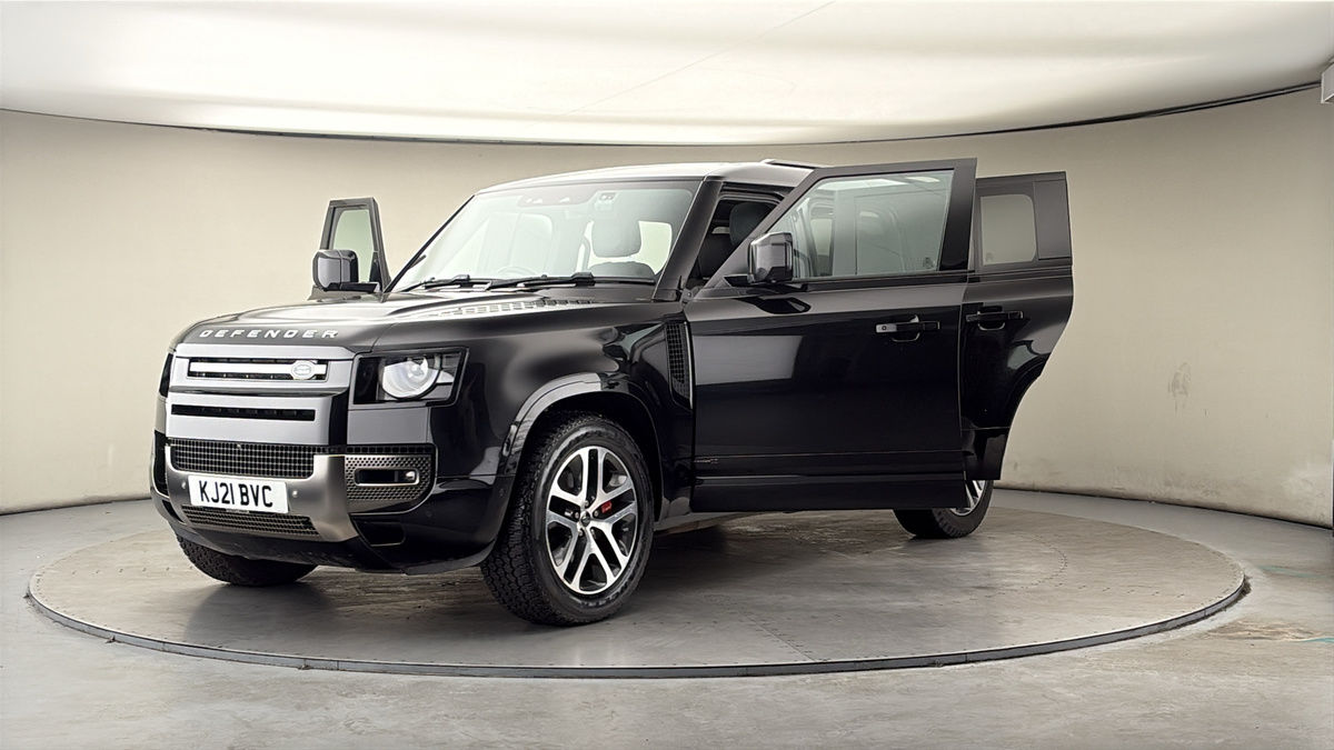 More views of Land Rover Defender 110