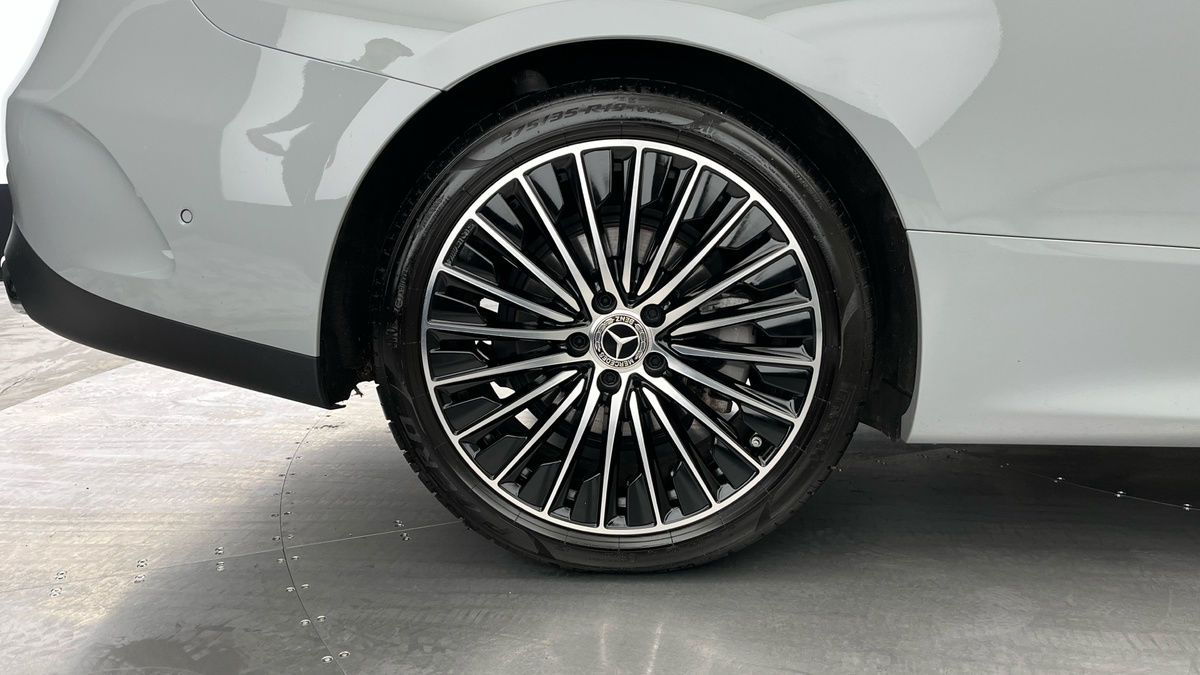 Mercedes-Benz CLE Image 8