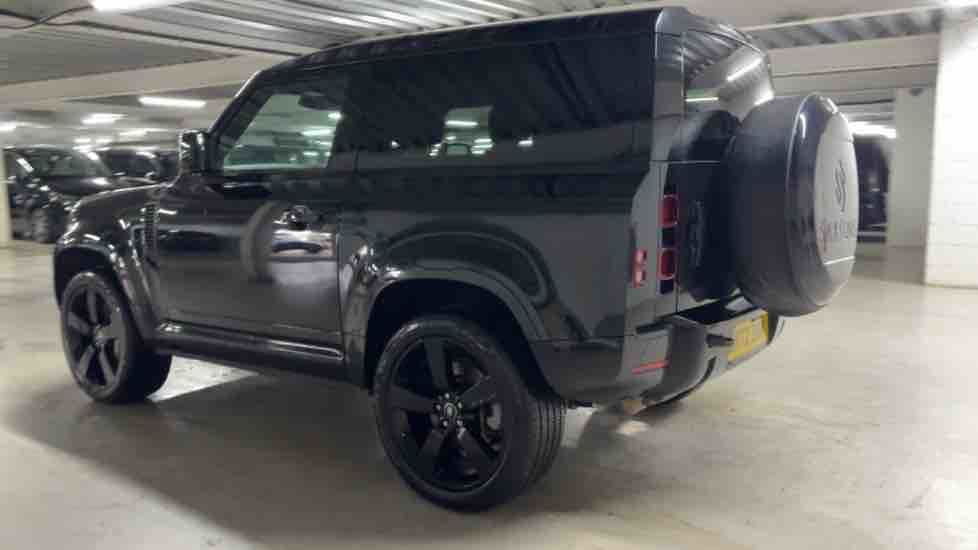 More views of Land Rover Defender 90