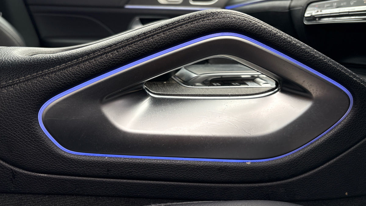 Mercedes-Benz GLE Image 25