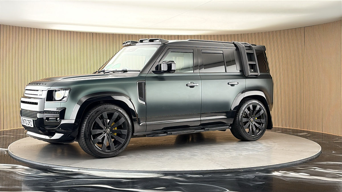 More views of Land Rover Defender 110