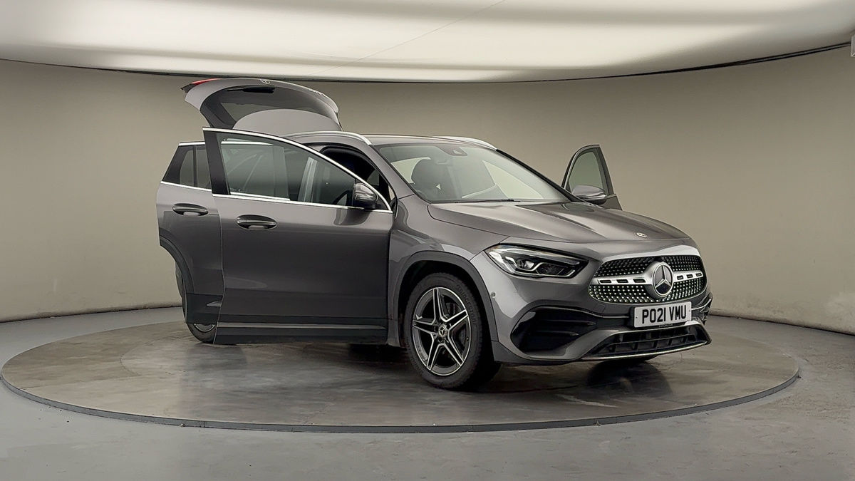 More views of Mercedes-Benz GLA