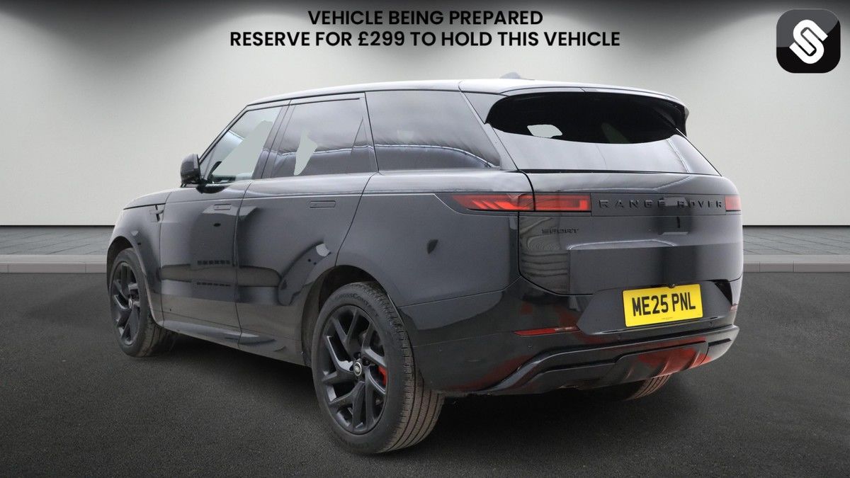 Land Rover Range Rover Sport Image 3