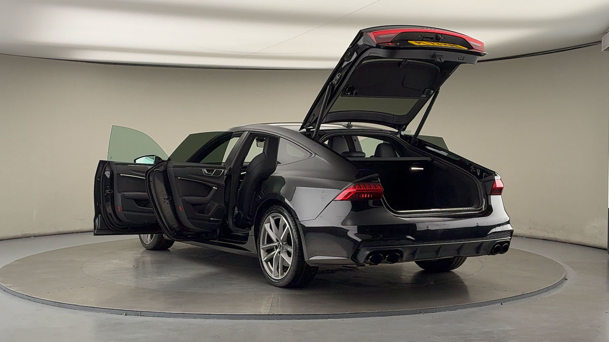 Audi S7 Image 23