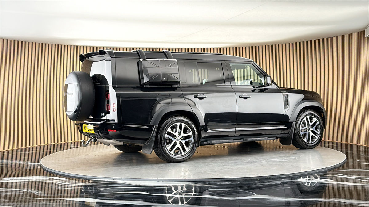 More views of Land Rover Defender 130