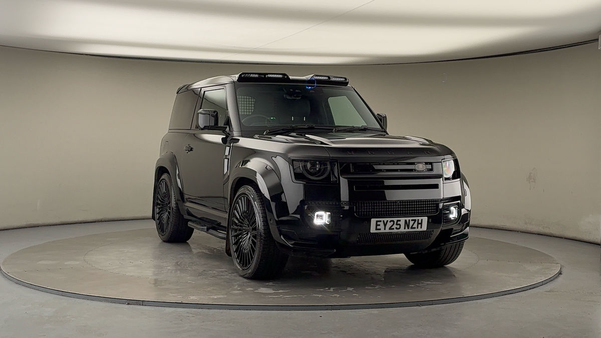 More views of Land Rover Defender 90