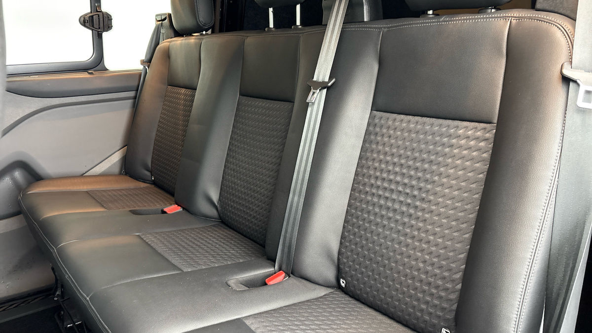 Ford Transit Custom Image 8