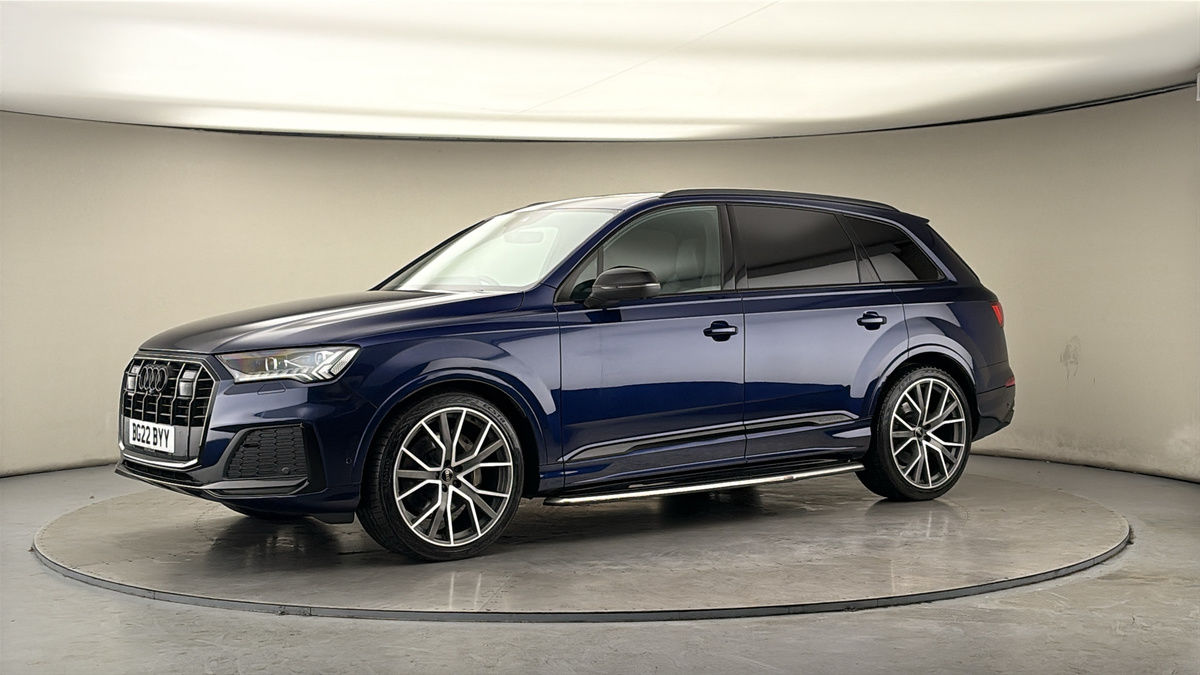 More views of Audi Q7