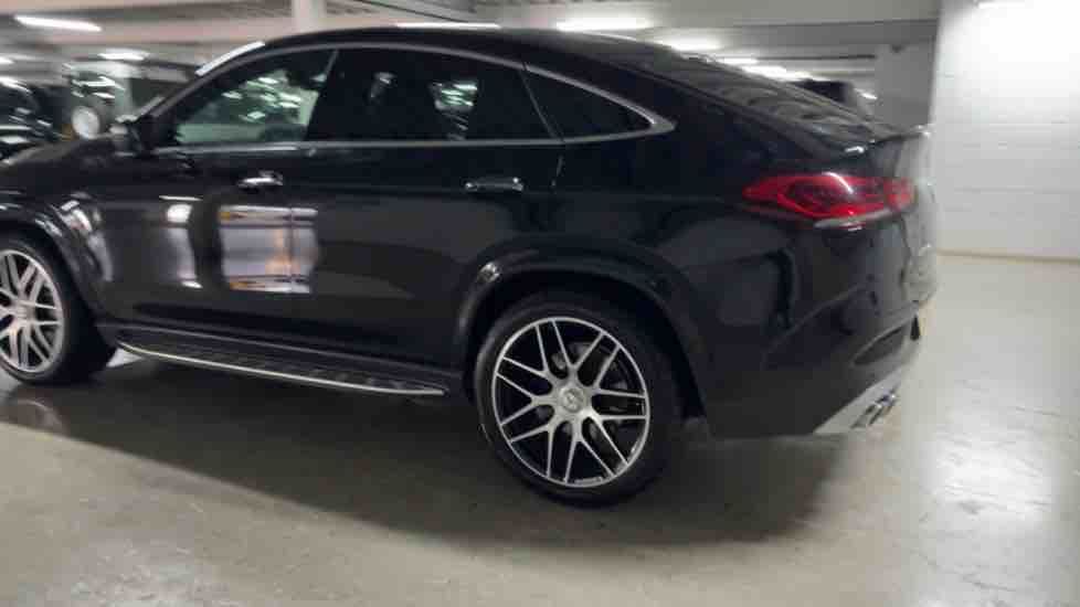More views of Mercedes-Benz GLE
