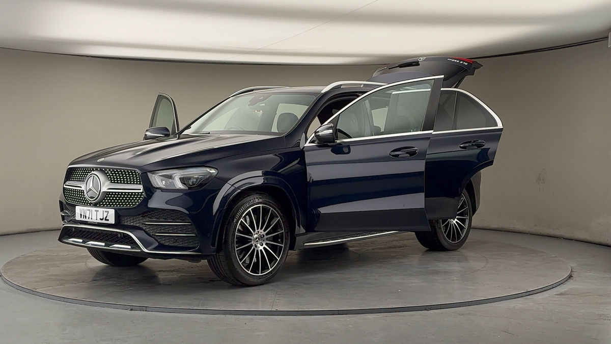 More views of Mercedes-Benz GLE