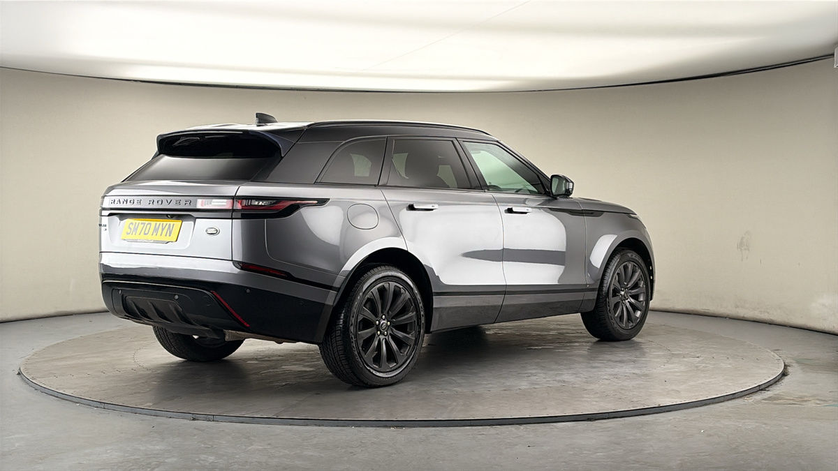 Land Rover Range Rover Velar Image 21