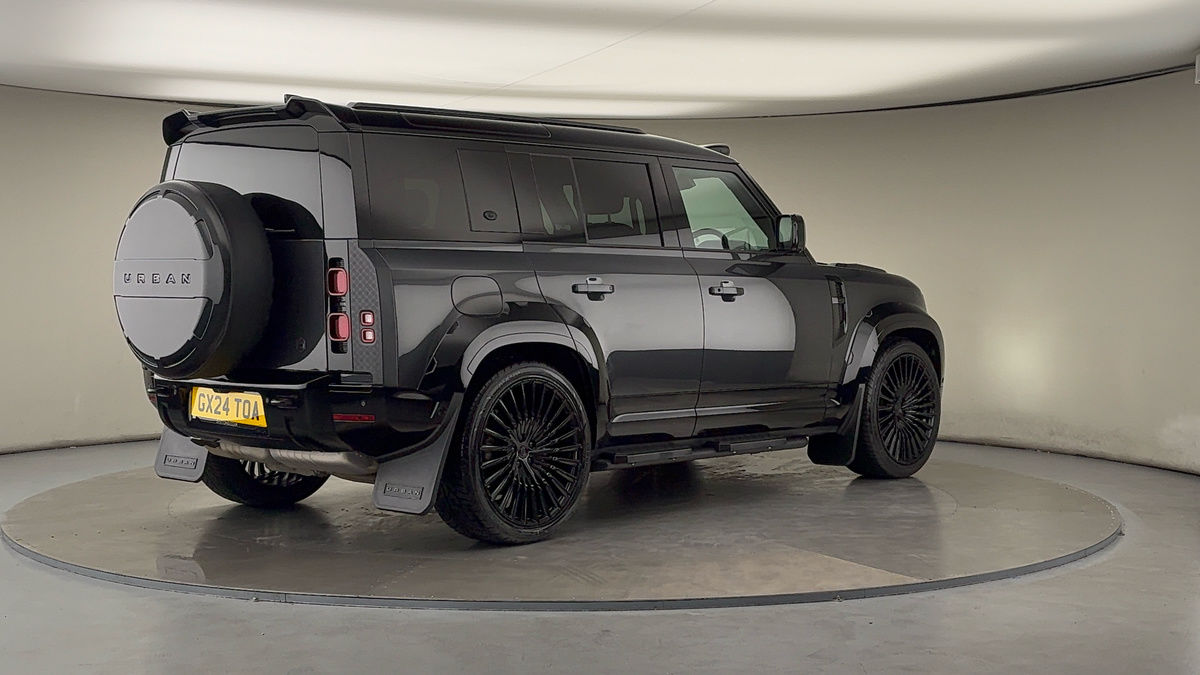 Land Rover Defender 110 Urban Image 21