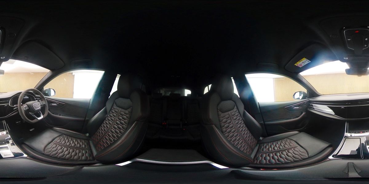 More views of Audi RSQ8