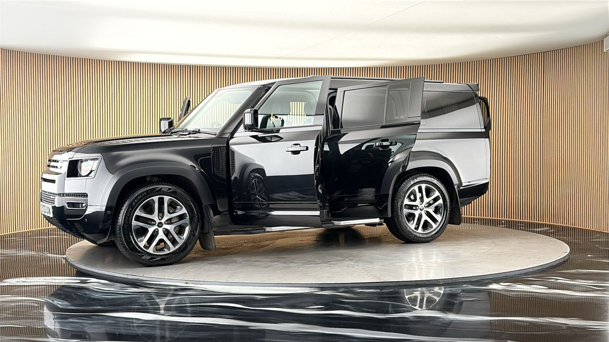 More views of Land Rover Defender 130