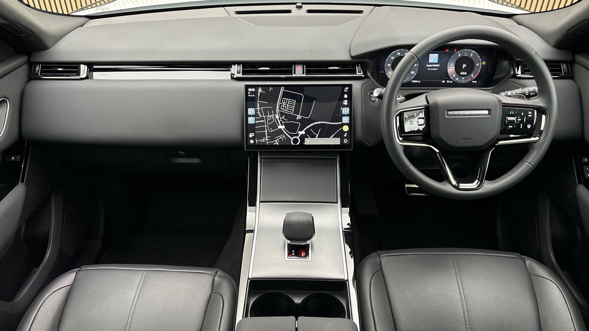 Land Rover Range Rover Velar Image 12
