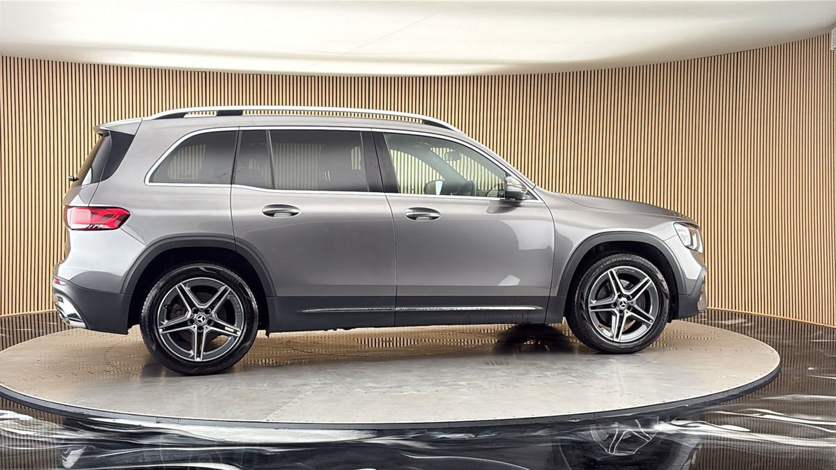 More views of Mercedes-Benz GLB
