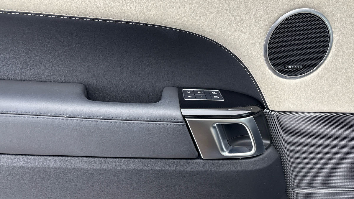 Land Rover Range Rover Sport Image 19