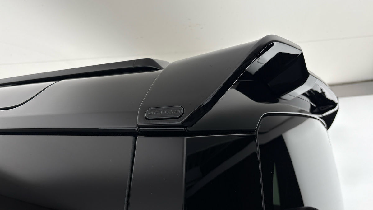 Land Rover Defender 110 Urban Image 37