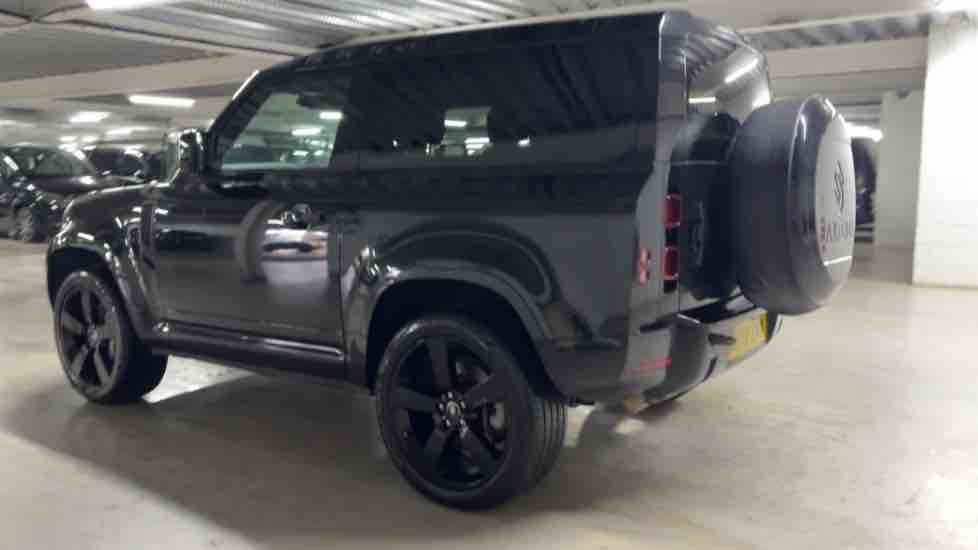 More views of Land Rover Defender 90