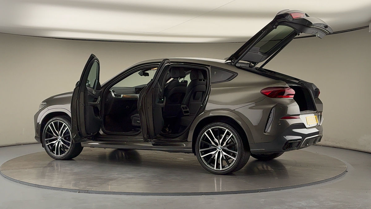 More views of BMW X6