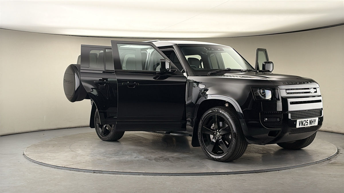 More views of Land Rover Defender 110