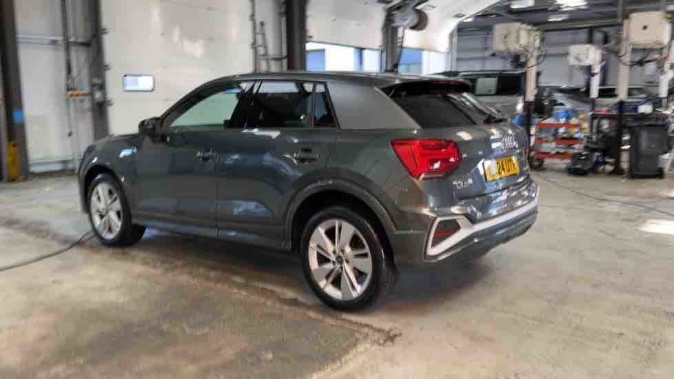 More views of Audi Q2