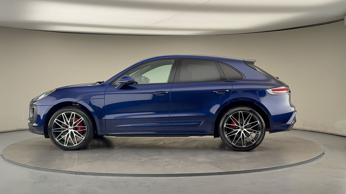 More views of Porsche Macan