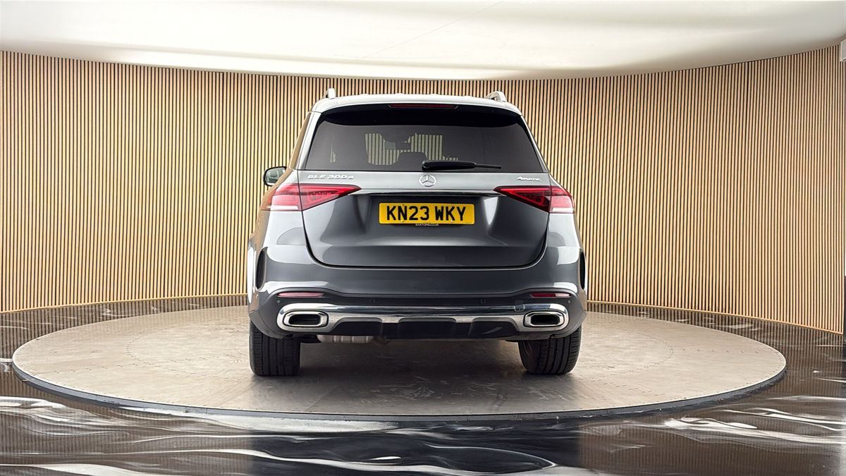 More views of Mercedes-Benz GLE