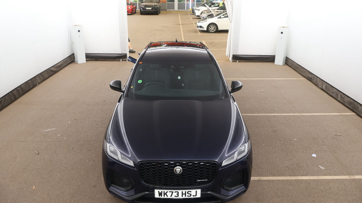 Jaguar F-PACE Image 7