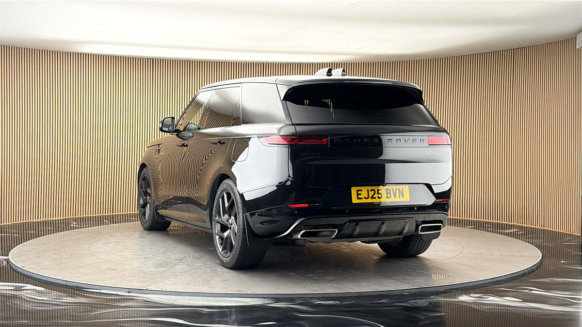 More views of Land Rover Range Rover Sport
