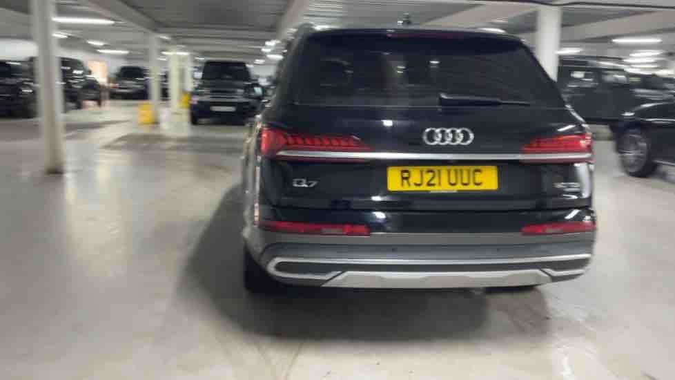 More views of Audi Q7