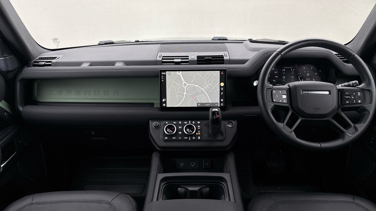 Land Rover Defender 90 Urban Image 12