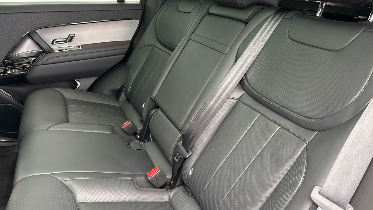 Land Rover Range Rover Sport Image 8