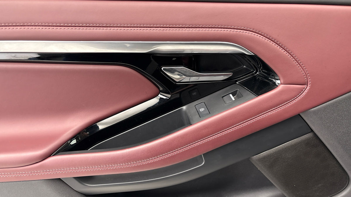 Land Rover Range Rover Evoque Image 19