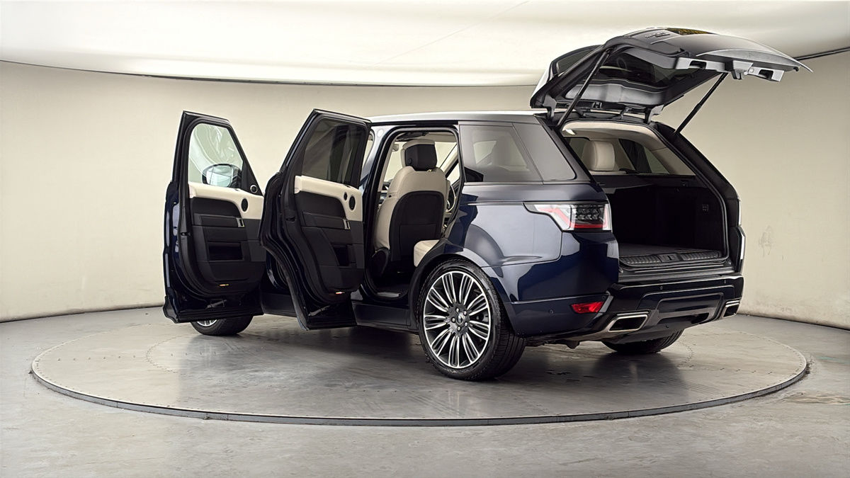 More views of Land Rover Range Rover Sport