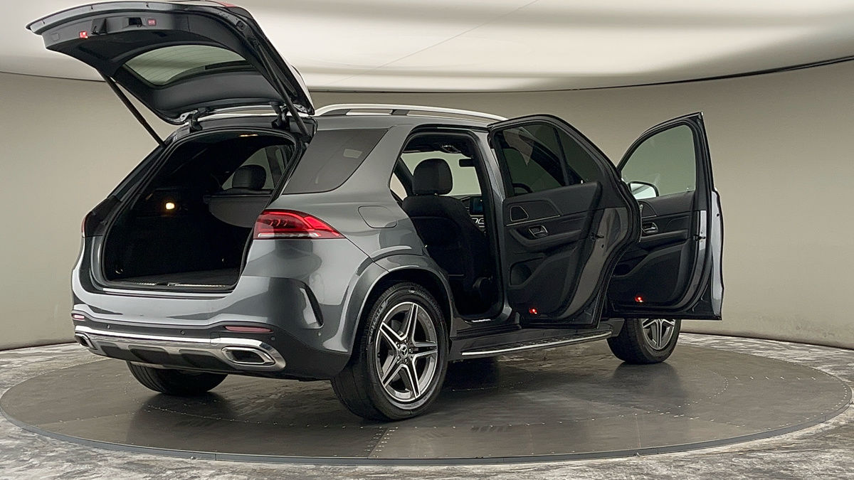 More views of Mercedes-Benz GLE