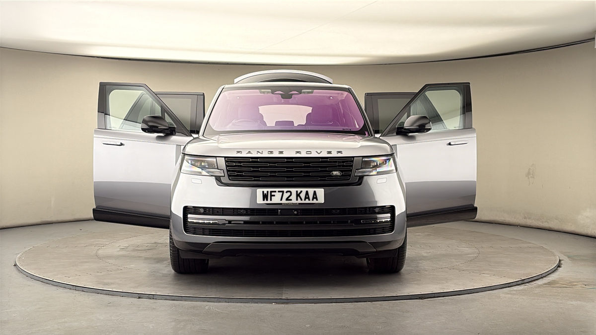 More views of Land Rover Range Rover