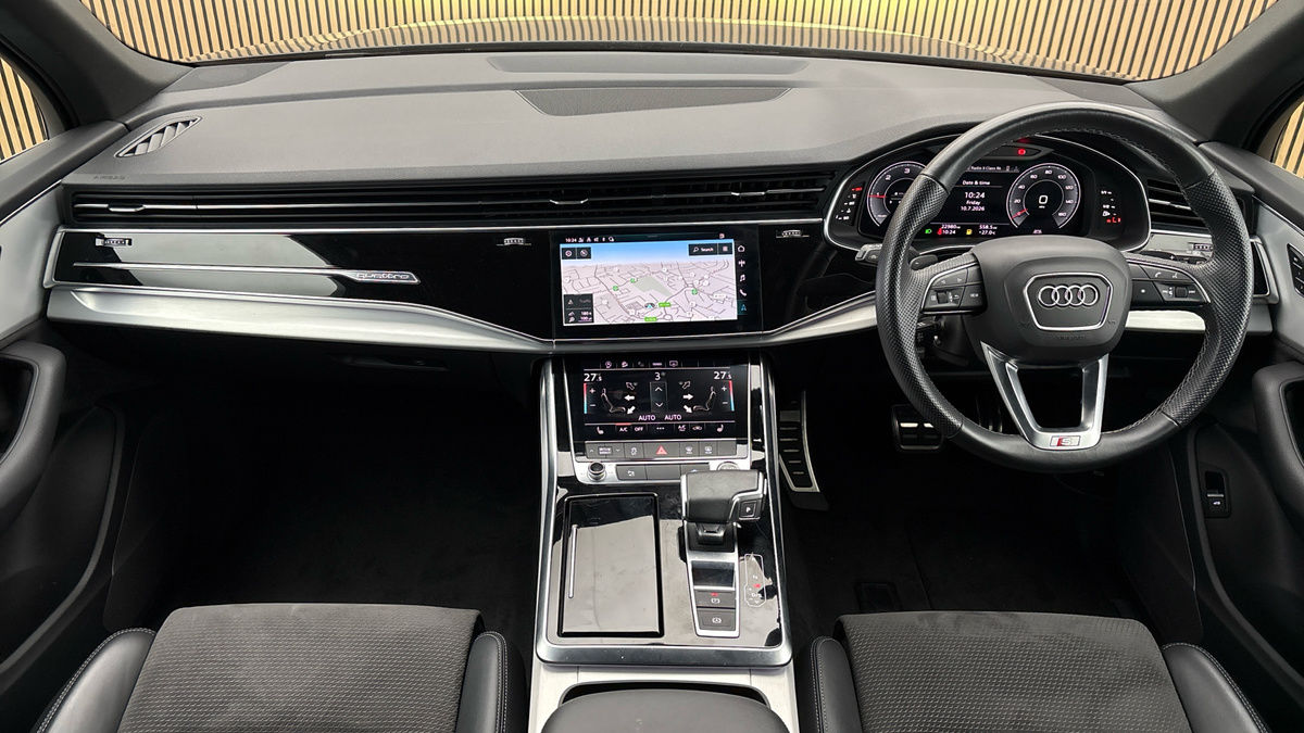 Audi Q7 Image 12
