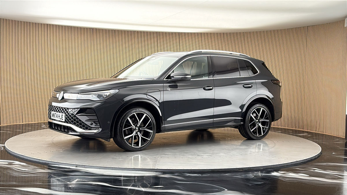 More views of Volkswagen Tiguan