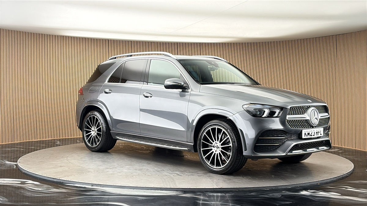 More views of Mercedes-Benz GLE