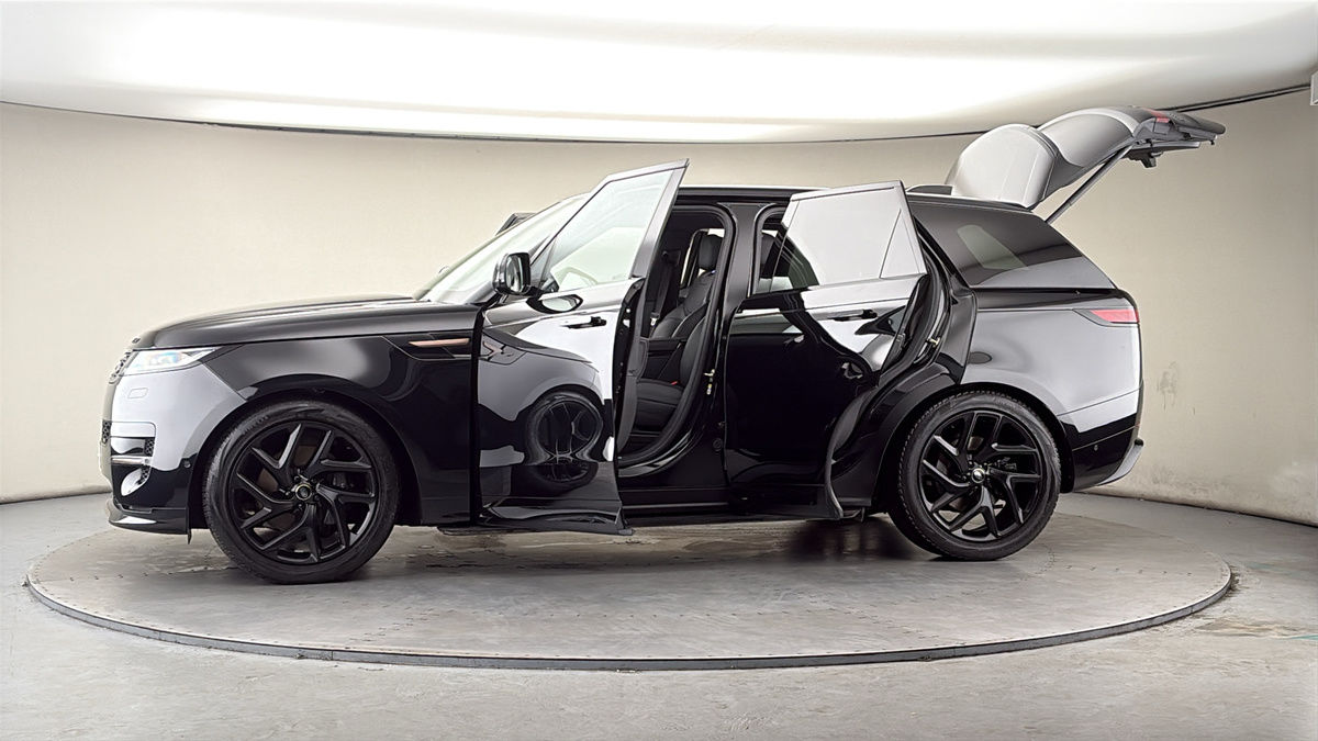 More views of Land Rover Range Rover Sport