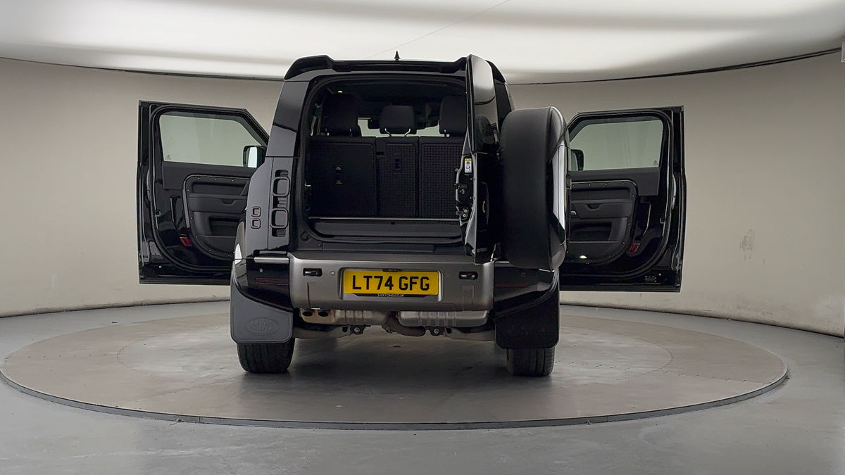 More views of Land Rover Defender 90