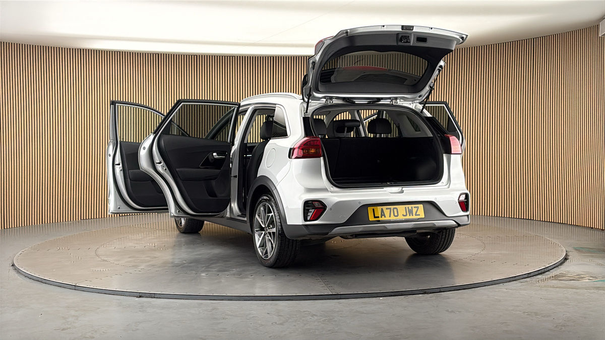 More views of Kia Niro