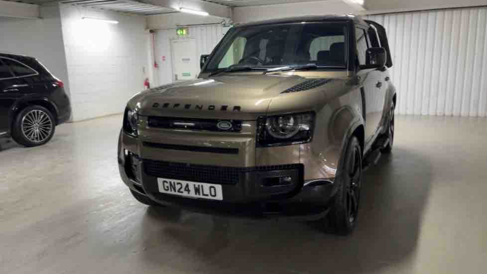 More views of Land Rover Defender 110